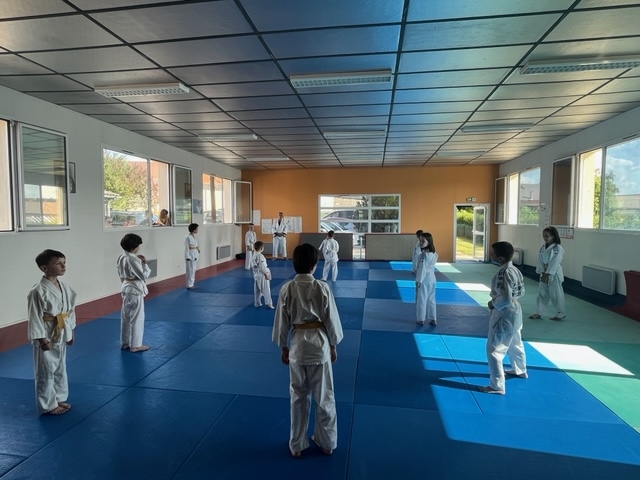 Cours au Dojo de Bonneuil-Matours